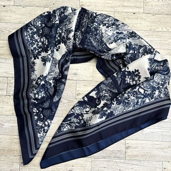 Blue & White Silky Print Scarf NWT - Picture 1 of 5